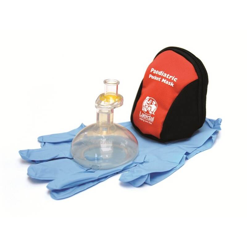 Laerdal pediatrisch Pocket Mask in blauw-geel tasje met desinfectiedoekje